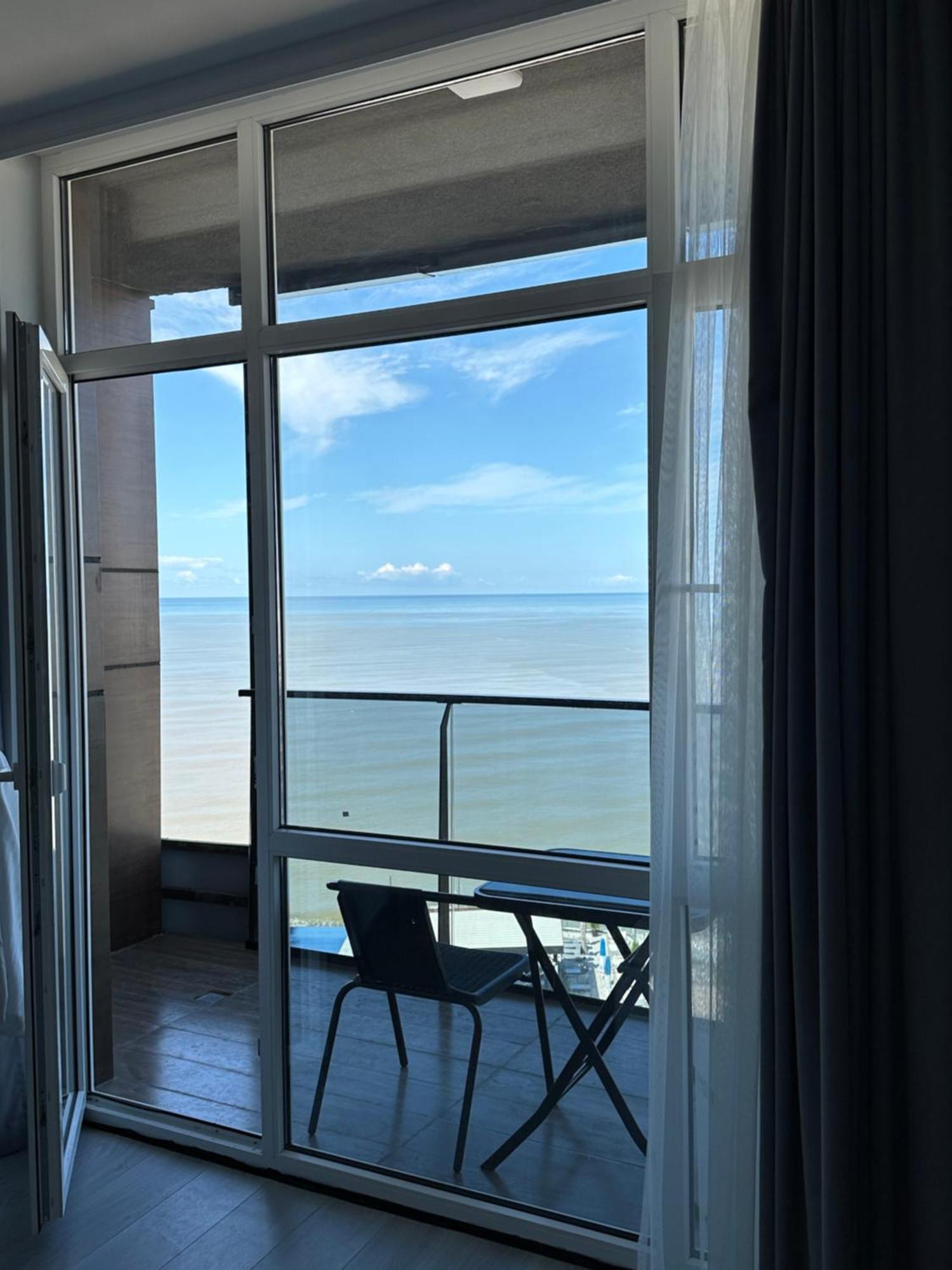 Bi Residence Sea View Luxury บาทูมิ ภายนอก รูปภาพ