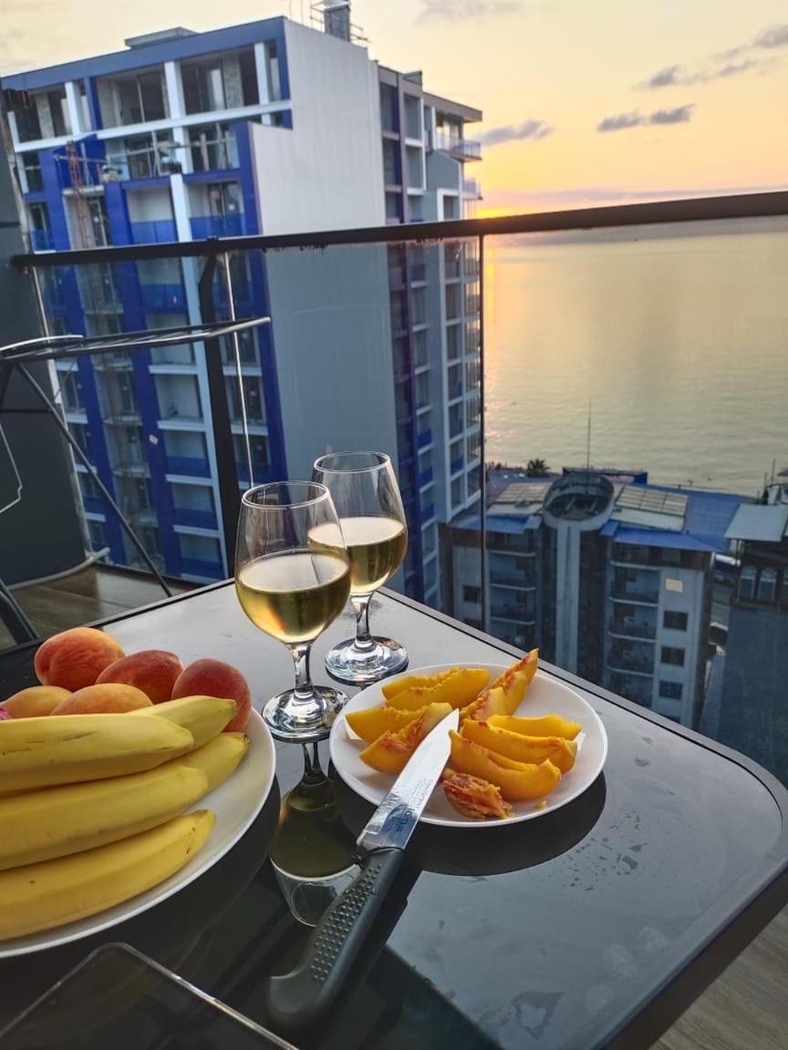Bi Residence Sea View Luxury บาทูมิ ภายนอก รูปภาพ