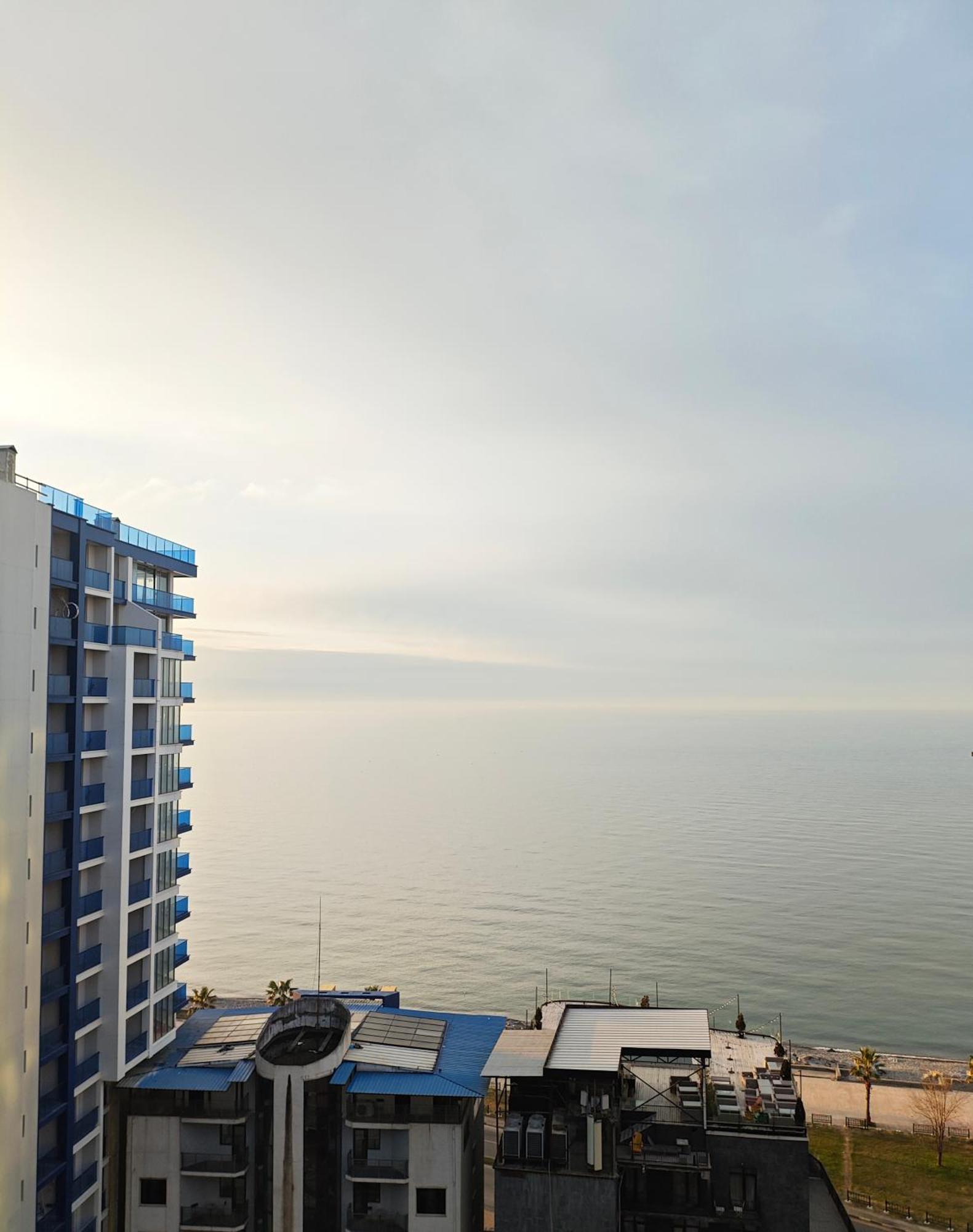 Bi Residence Sea View Luxury บาทูมิ ภายนอก รูปภาพ